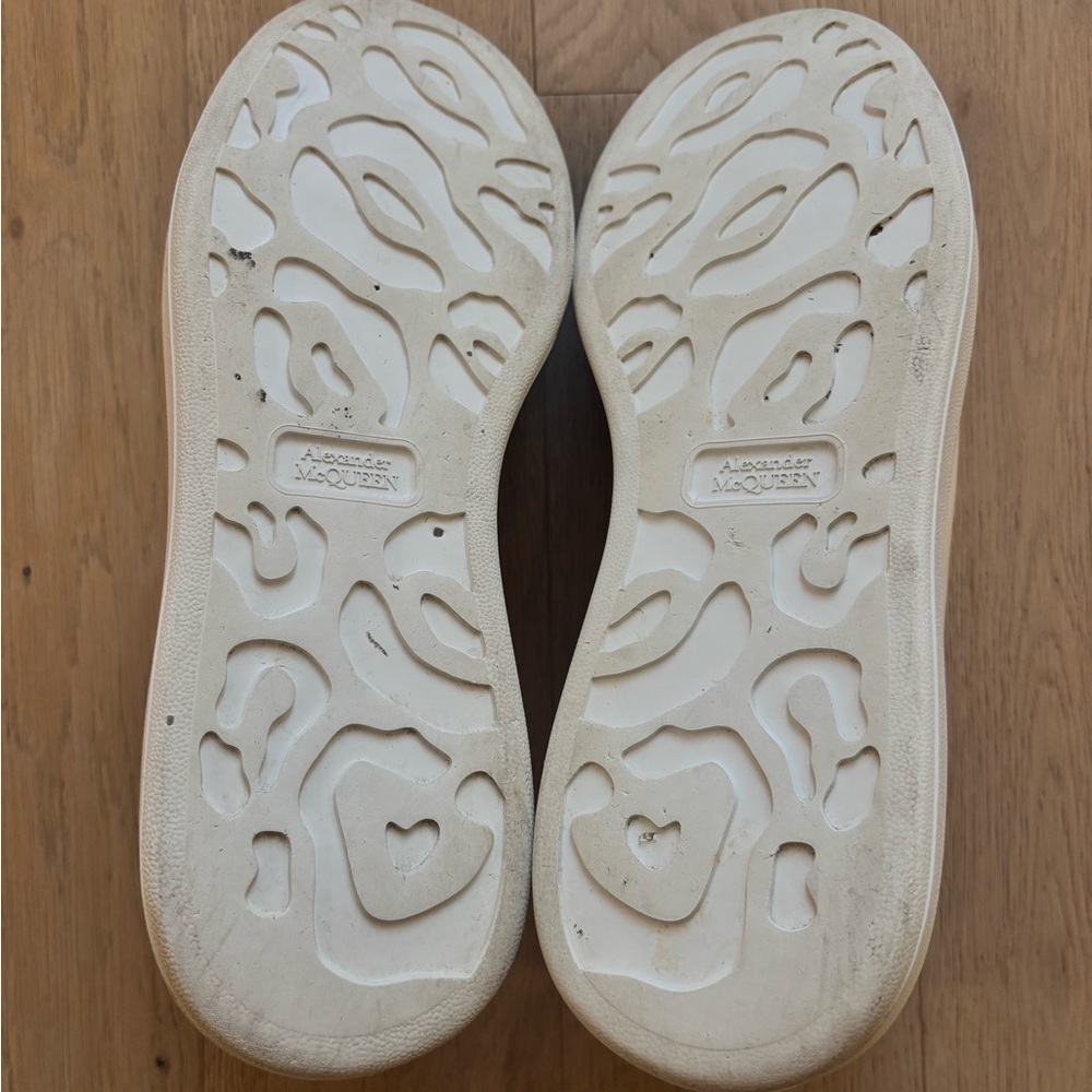 Alexander McQueen Men’s White Sneakers with Orangish Red Accents - Picture 5 of 6